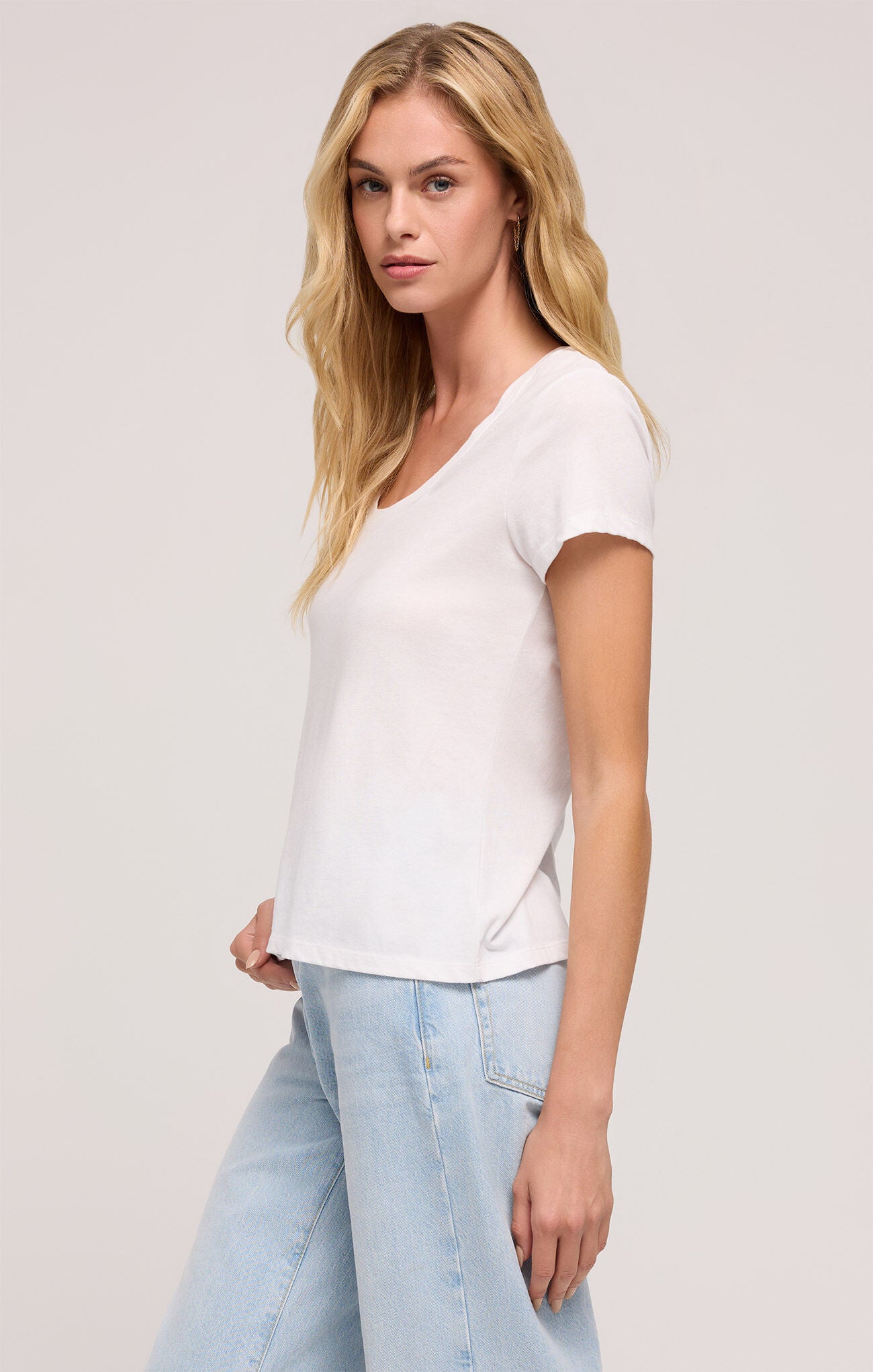 Anywhere Scoop Tee