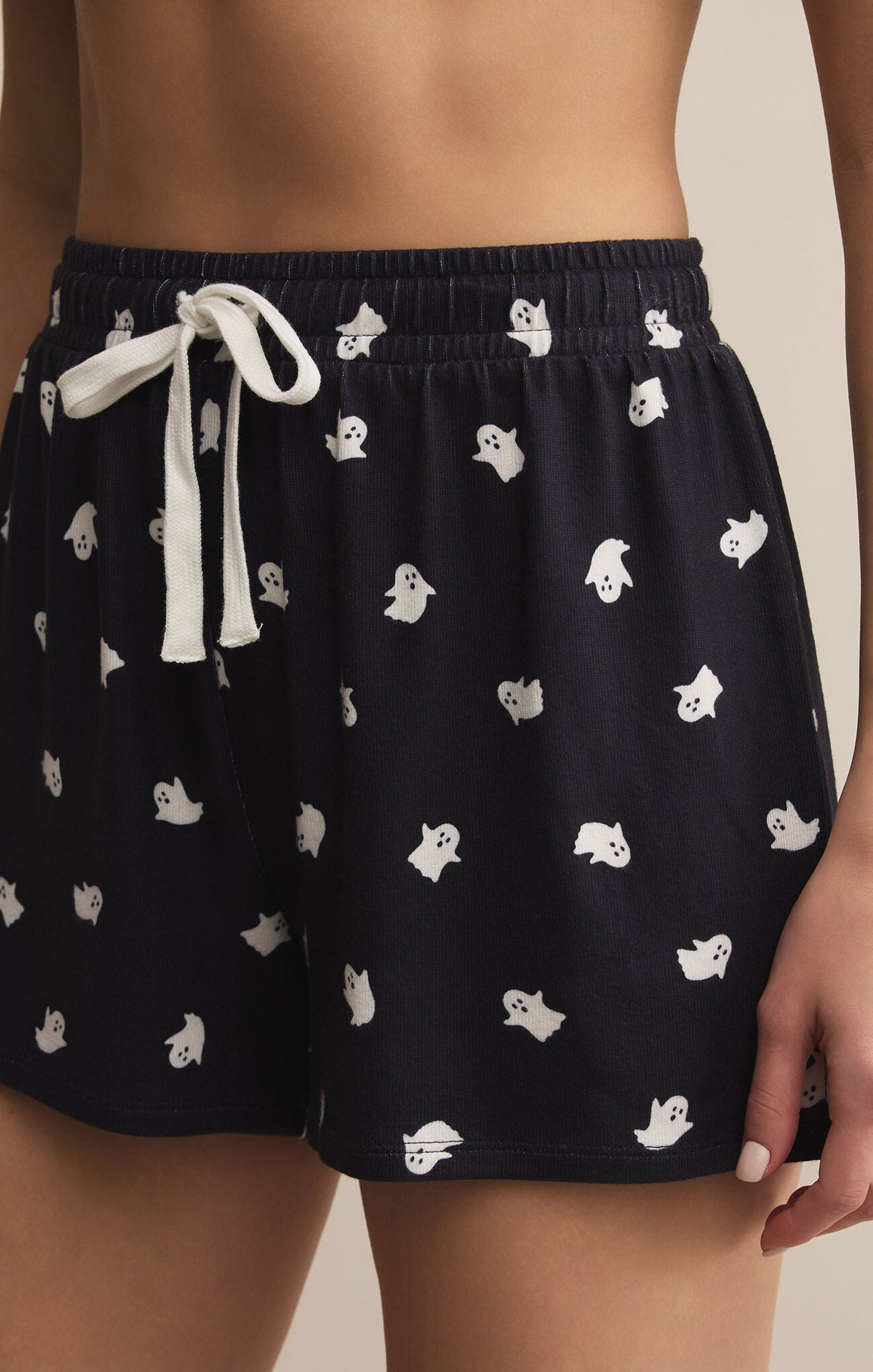 Delia Ghost Short
