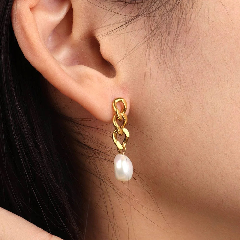 Capri Earrings Gold