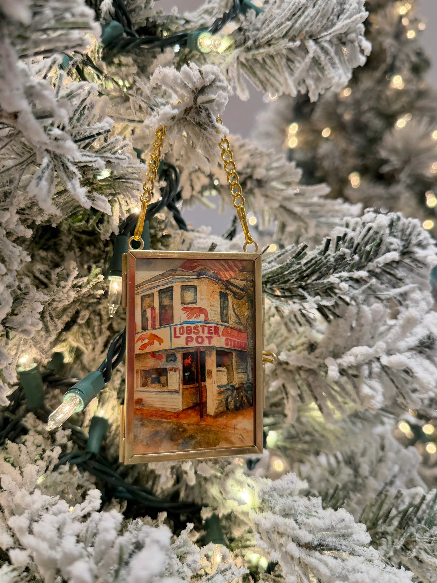 Gold Mini Hanging Frame Ornament