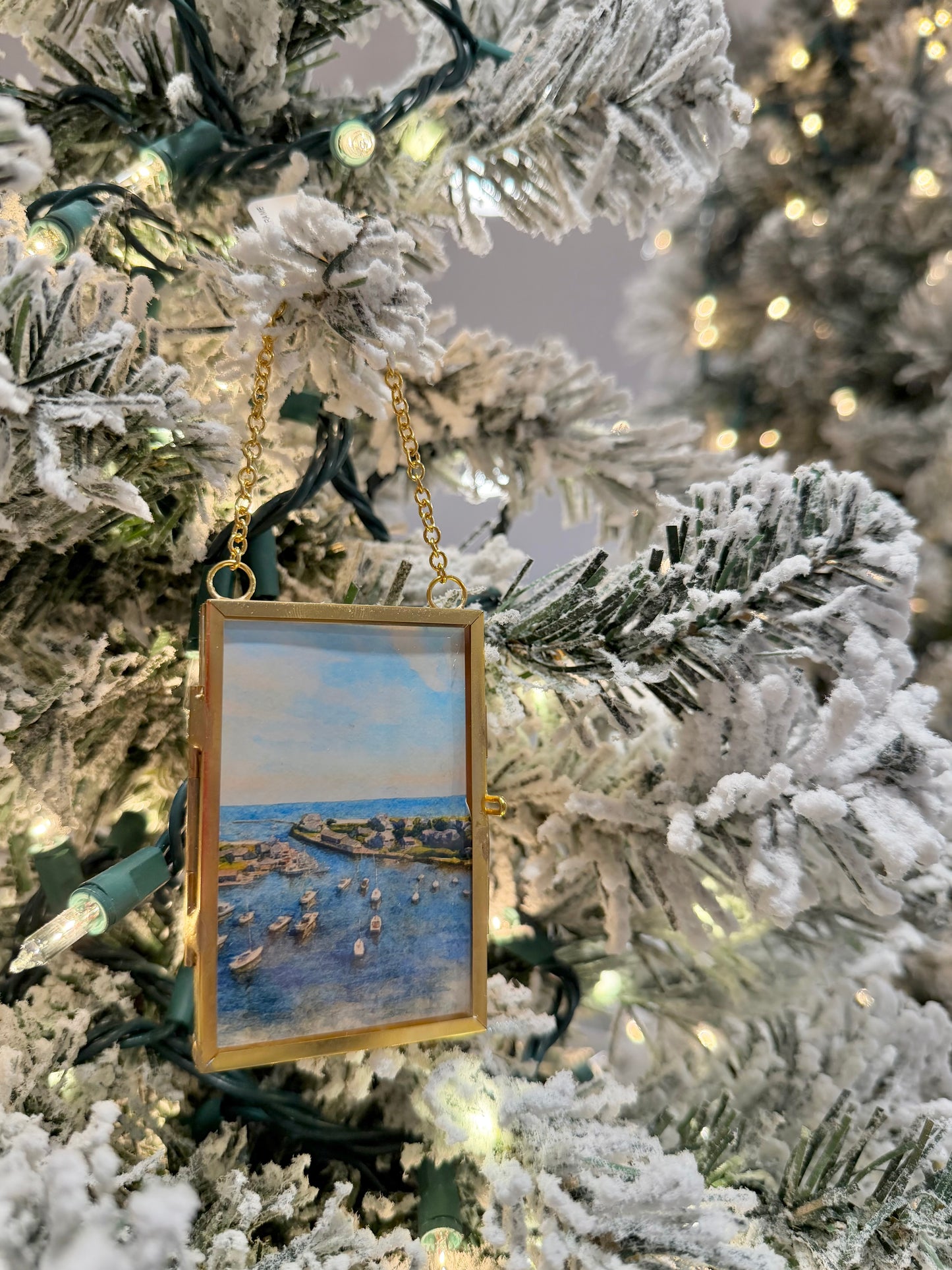 Gold Mini Hanging Frame Ornament