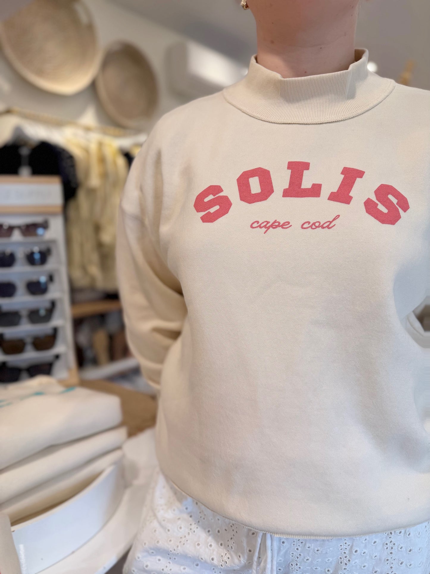 Solis Mockneck