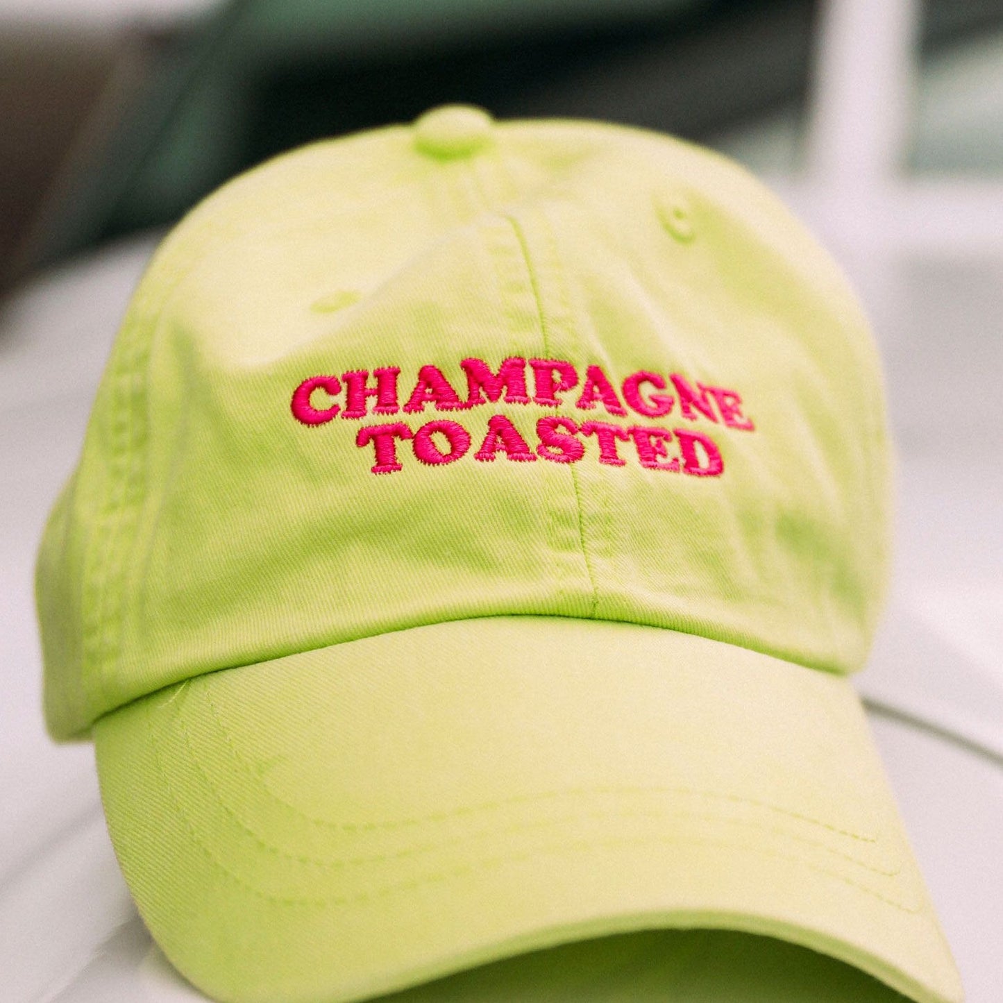 CHAMPAGNE TOASTED HAT